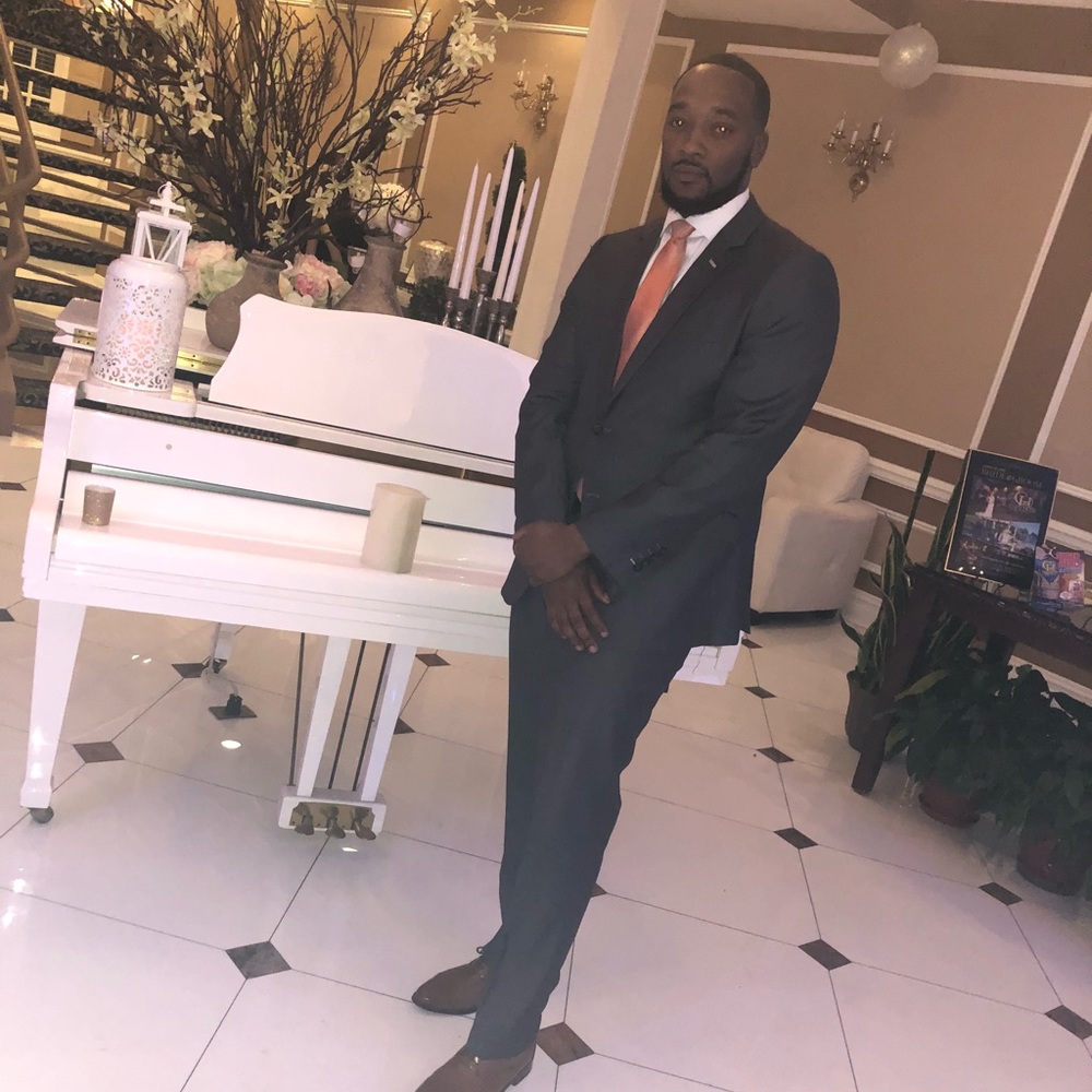 Meet your Posher, Justin